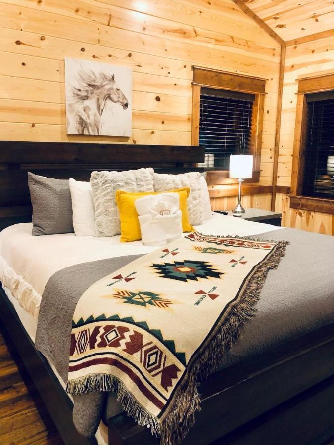 Stone Mountain Lodge 5000Sqft 6 Bed Game Room Pool Table Hot Tub Broken Bow Buitenkant foto